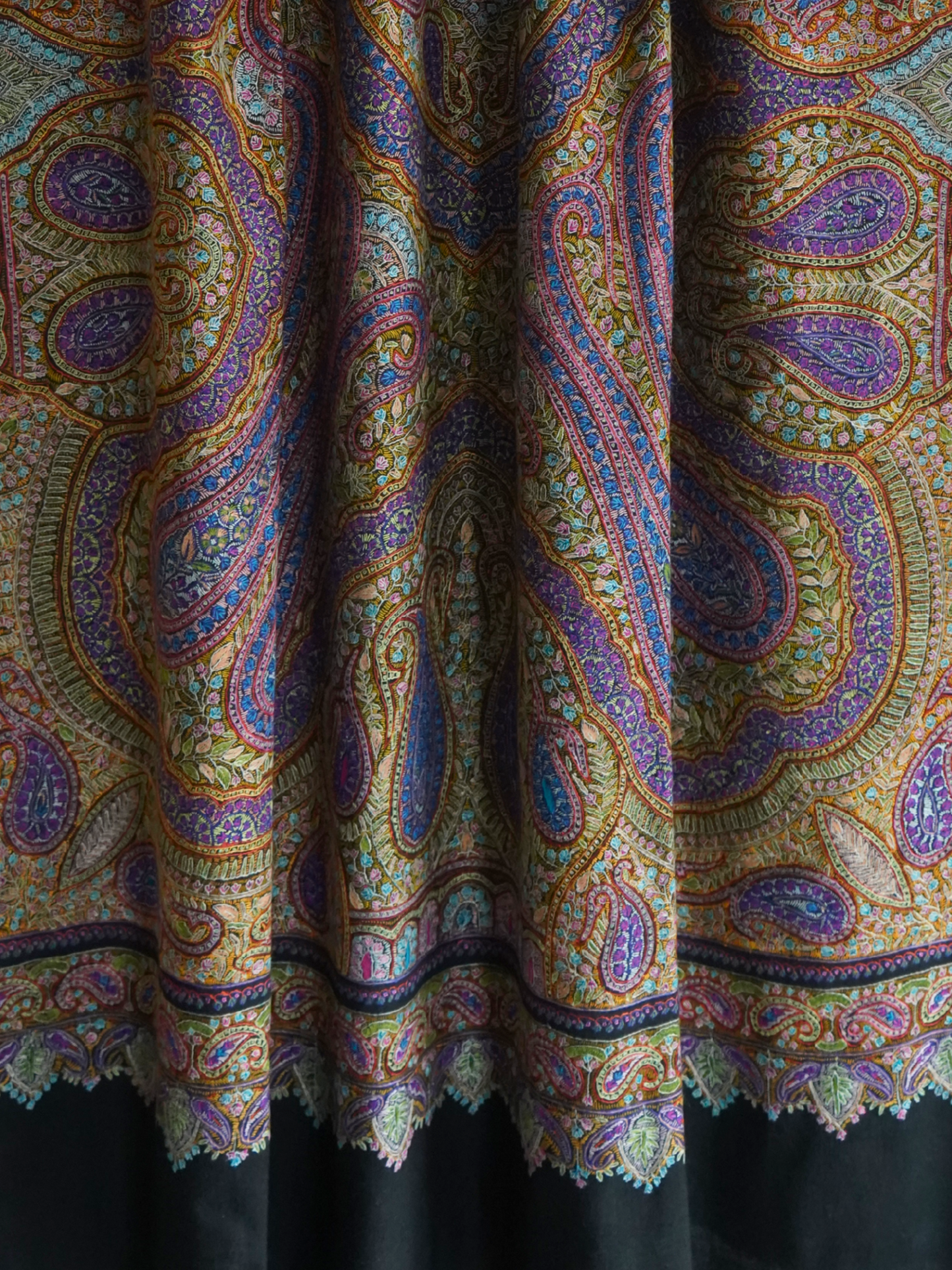 Royal Black Jamavar Pashmina Shawl with Intricate Paisley Motifs