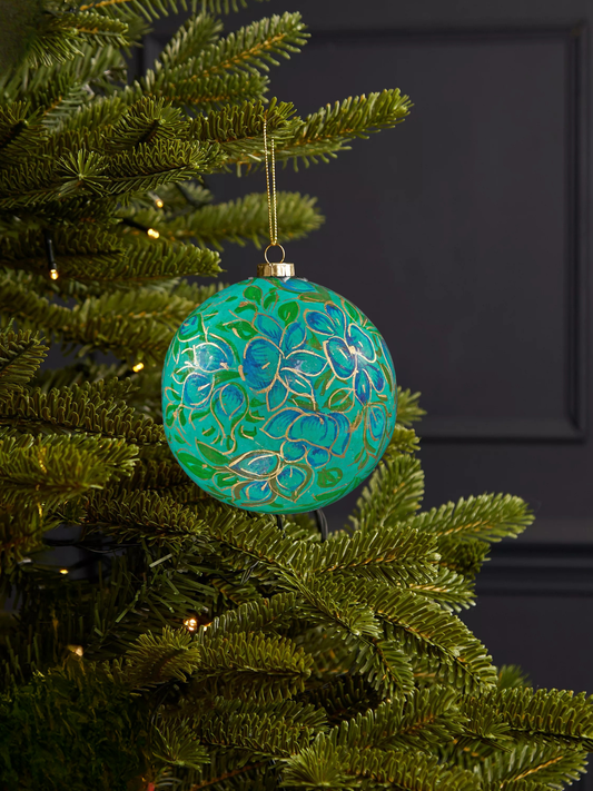 Lush Leaves Bauble Green