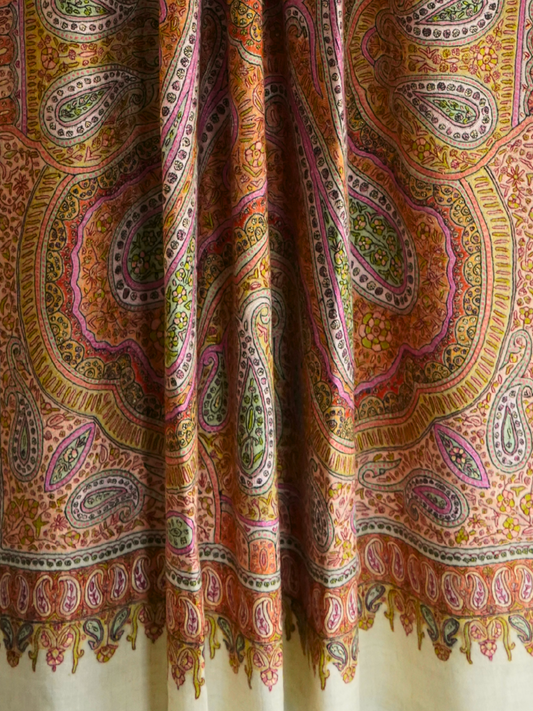 Off-White Jamavar Pashmina Shawl with Classic Paisley Motif