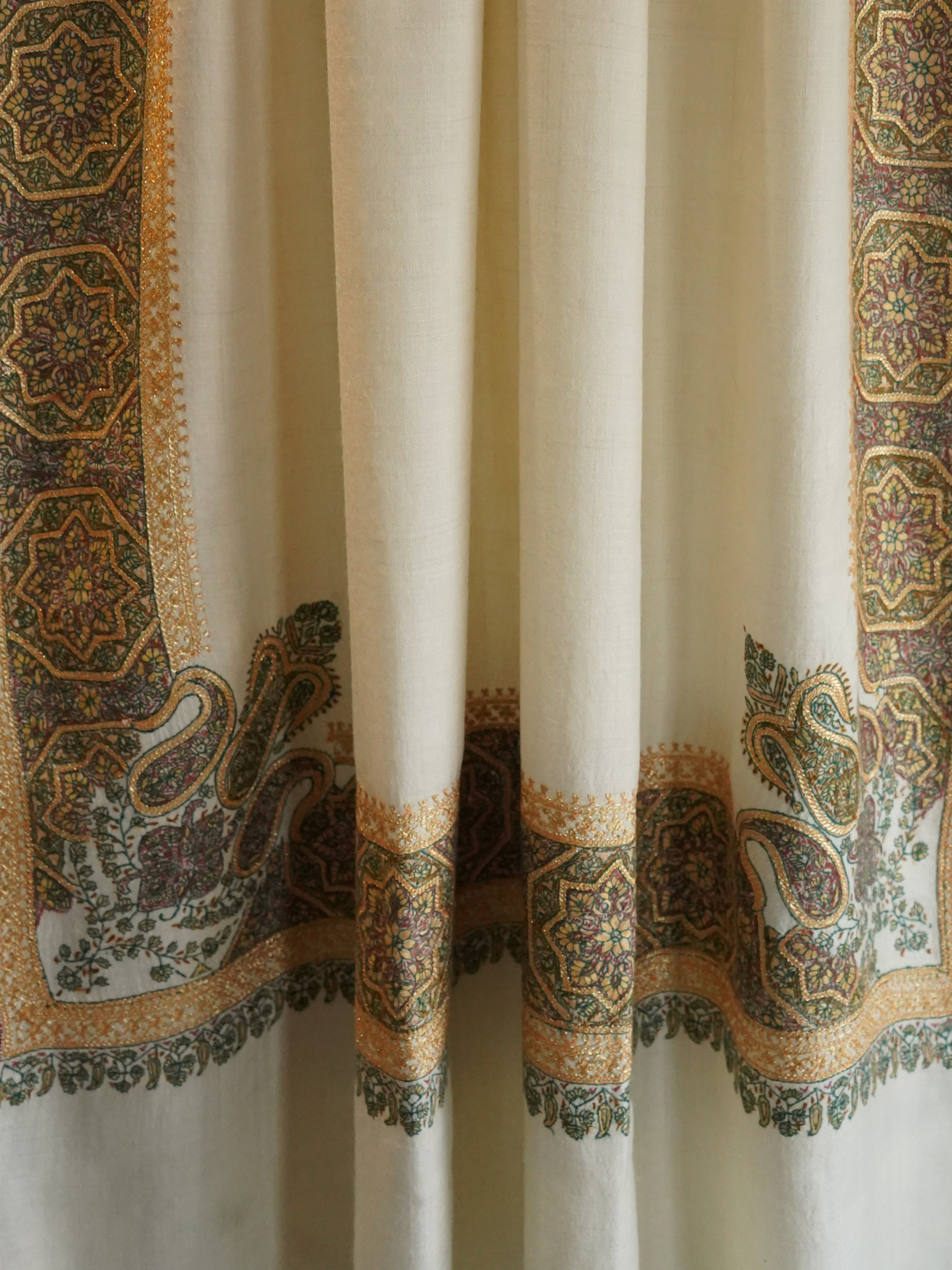 Off-White Pashmina Shawl with Sozni & Gold Tilla Embroidery