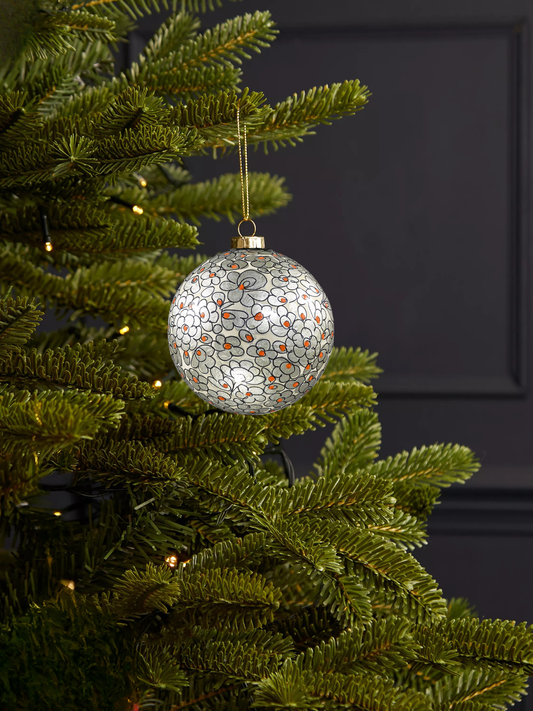 Traditional Bauble Silver White